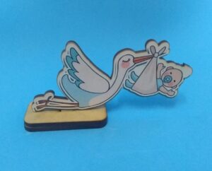 SOUVENIRS MDF X 24 CIGUEÑA CON BEBE